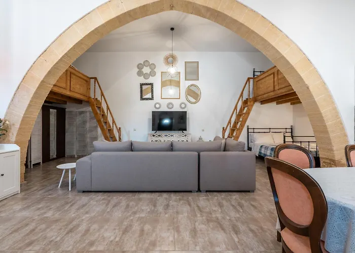 Amalia's Traditional In Paradisi