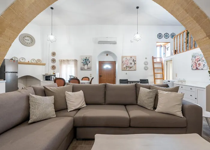 Amalia's Traditional In Paradisi