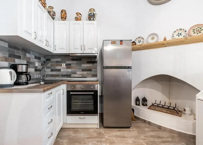 Amalia's Traditional In Paradisi